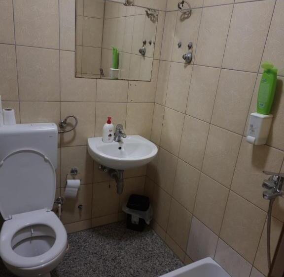 膳宿费 Guest House Star Gate