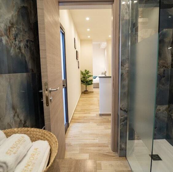 پانسیون Sensoria Naxos Suites