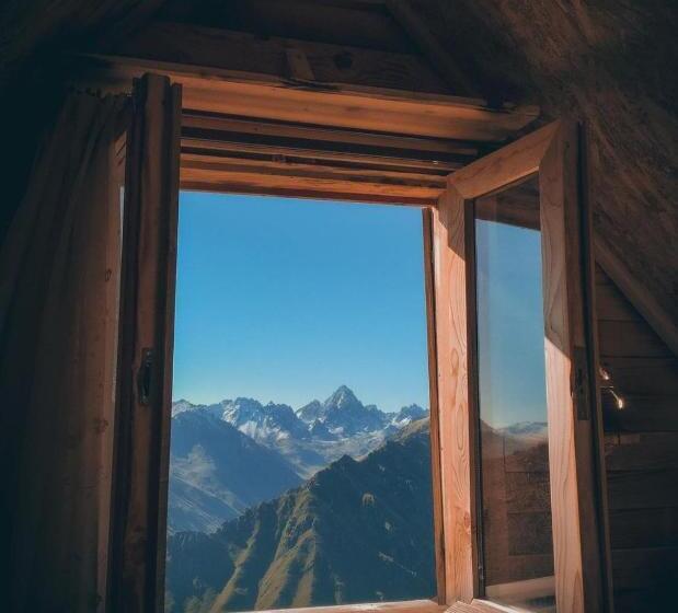 Tahpur Dağ Konağı