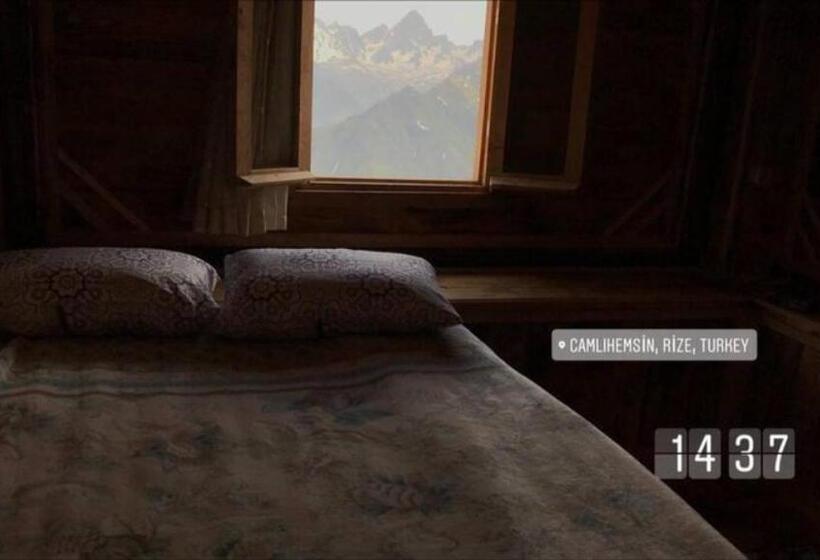 Tahpur Dağ Konağı