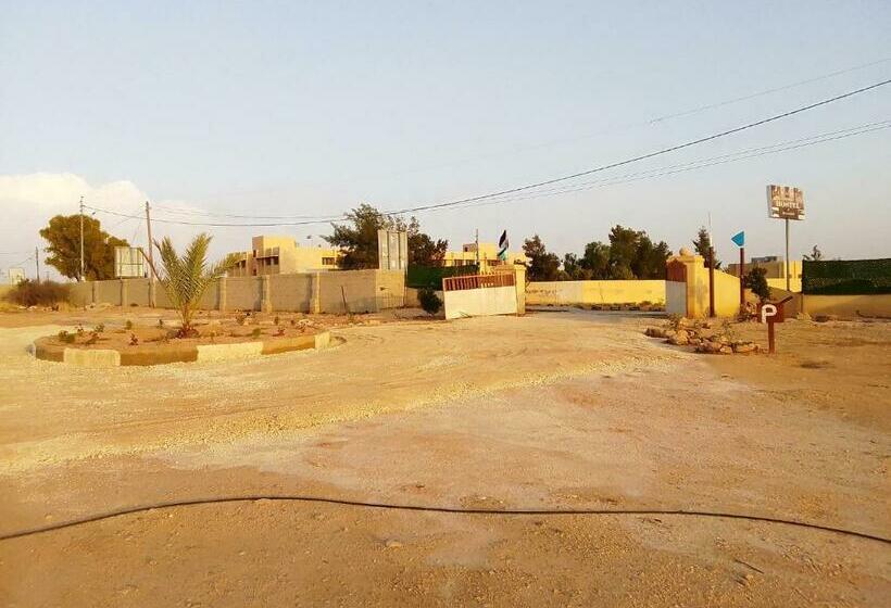 Umm Ar Rasas Hostel And Restaurant