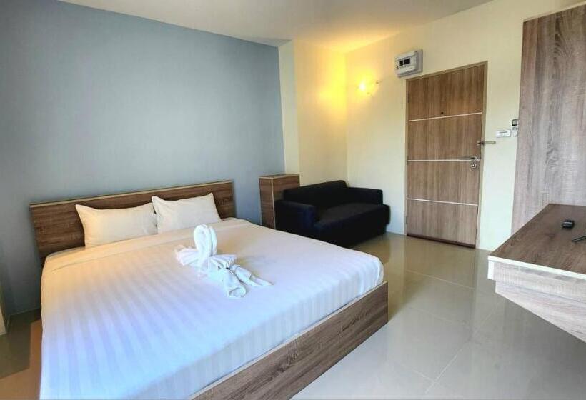 فندق صغير 98 Tower Chiang Mai