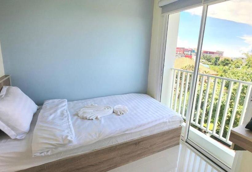 فندق صغير 98 Tower Chiang Mai