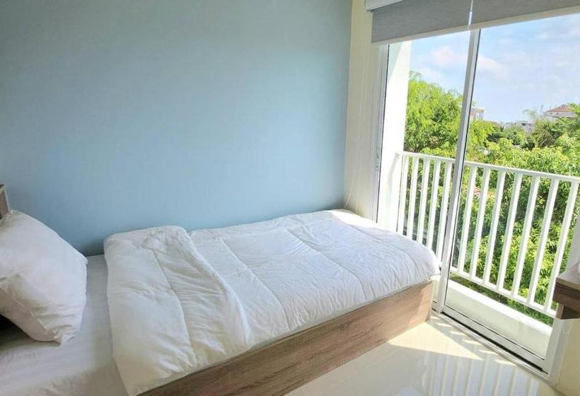 فندق صغير 98 Tower Chiang Mai