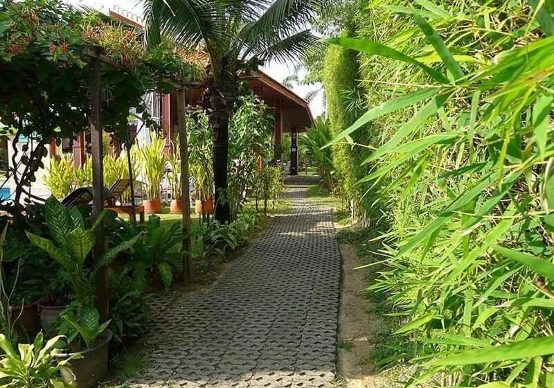 Bangsaray Village Resort