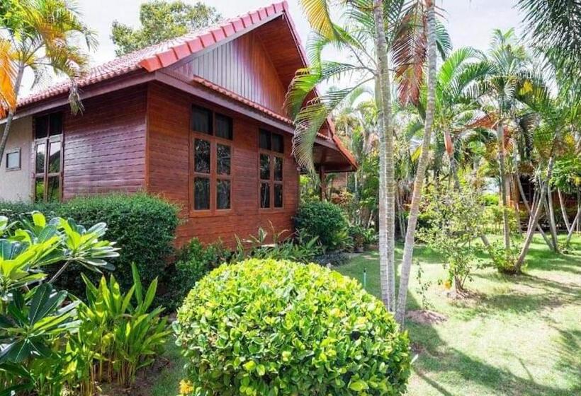 Bangsaray Village Resort