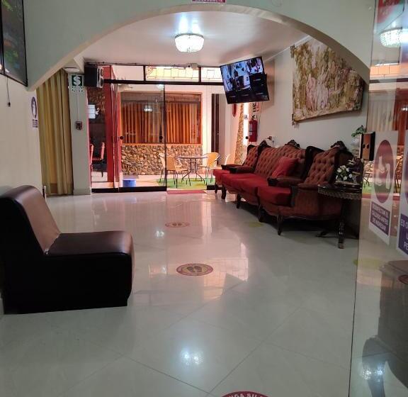 تختخواب و صبحانه Andean Hostel