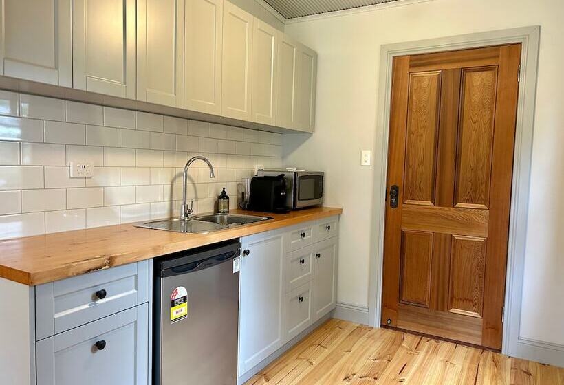 Bed and Breakfast Willunga Gallery Cabins