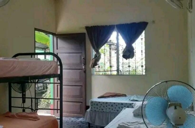 Cocos Hostel