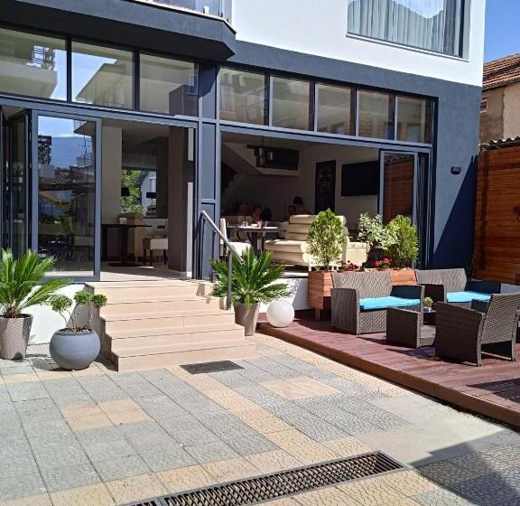 هتل Apartments Mite