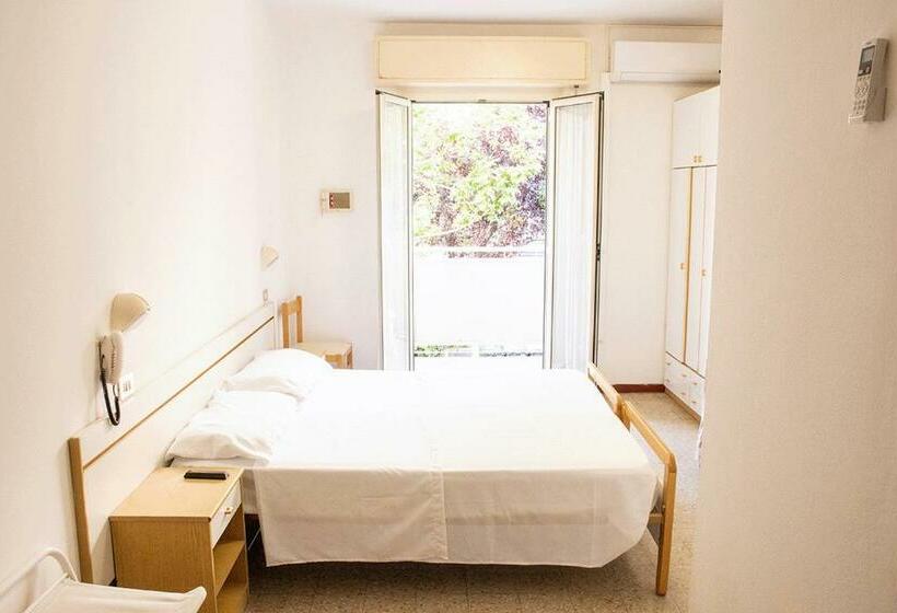 ホテル Astor Riccione