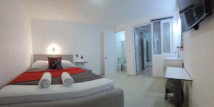 酒店 Book & Sleep Cancun