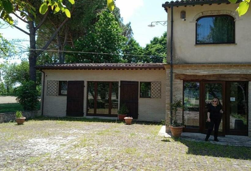 호텔 Casale Sul Clitunno