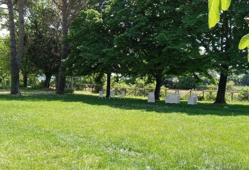 호텔 Casale Sul Clitunno