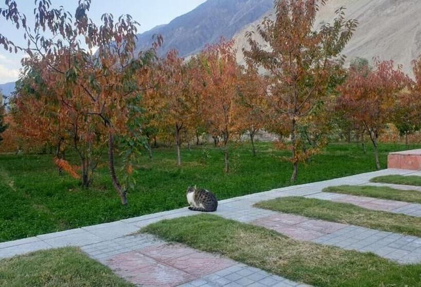 Отель Das E Basi