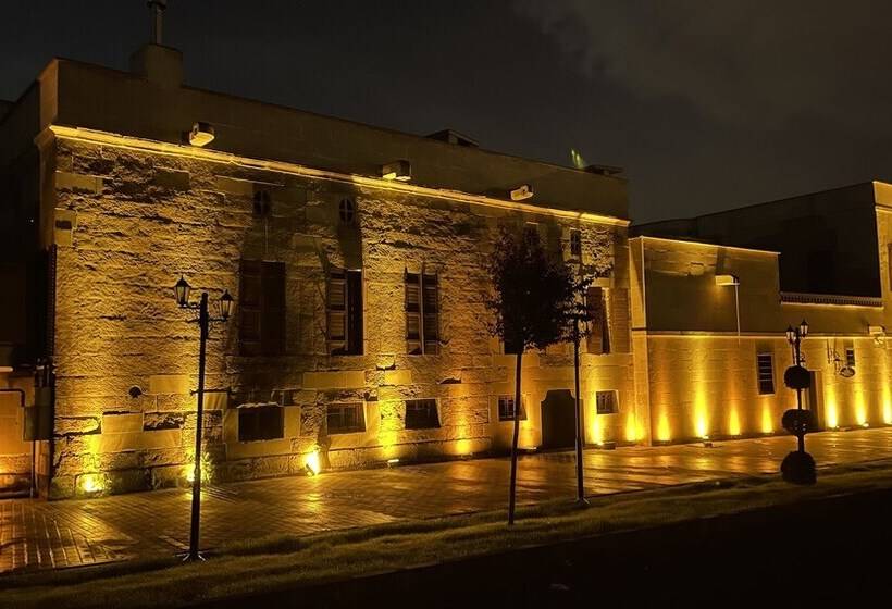 酒店 Four Mansions