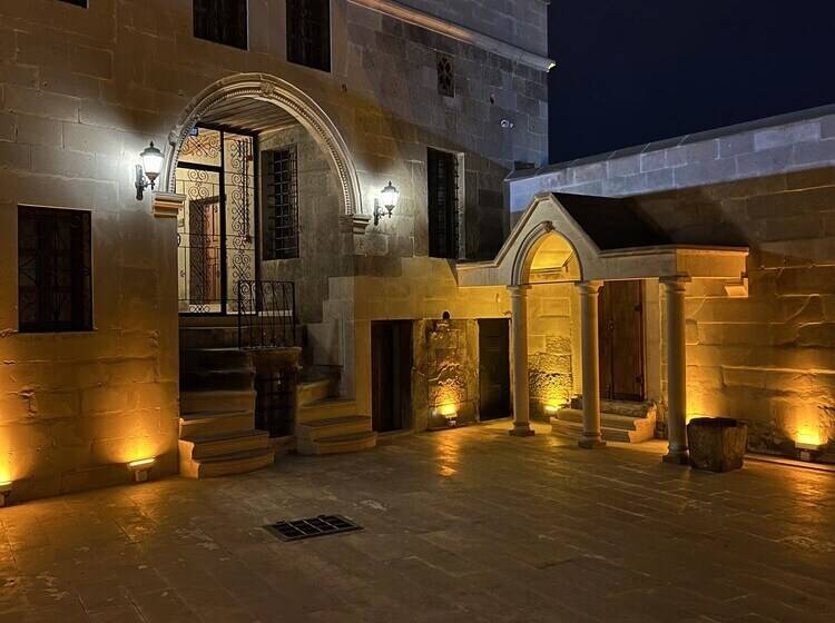 酒店 Four Mansions