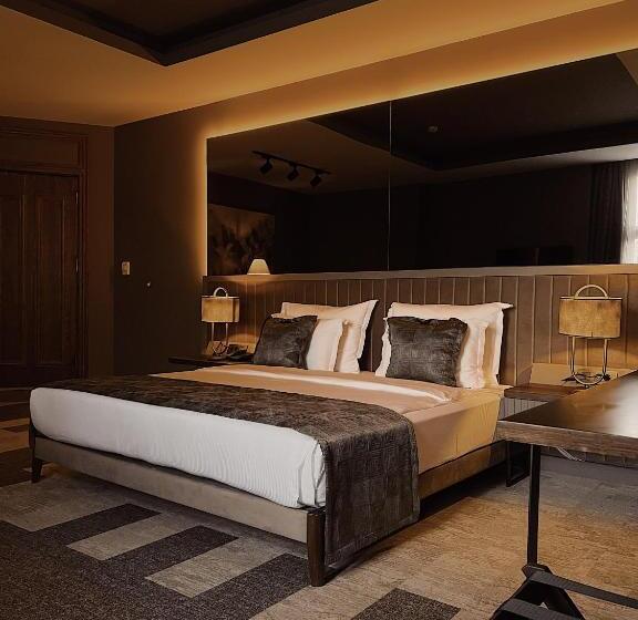 酒店 Four Mansions