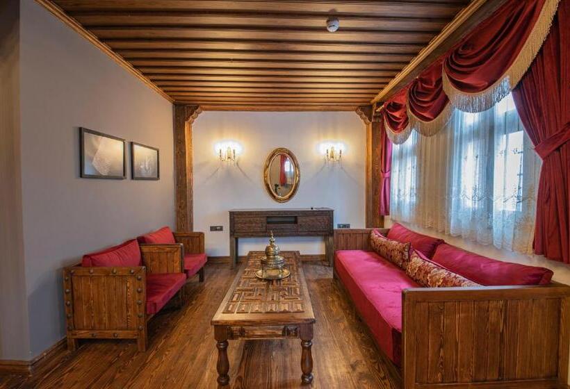 酒店 Four Mansions