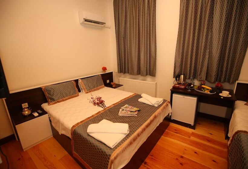 בית מלון כפרי Grand Almira