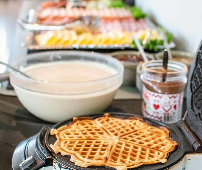 هتل Hótel Goðafoss Fosshóll