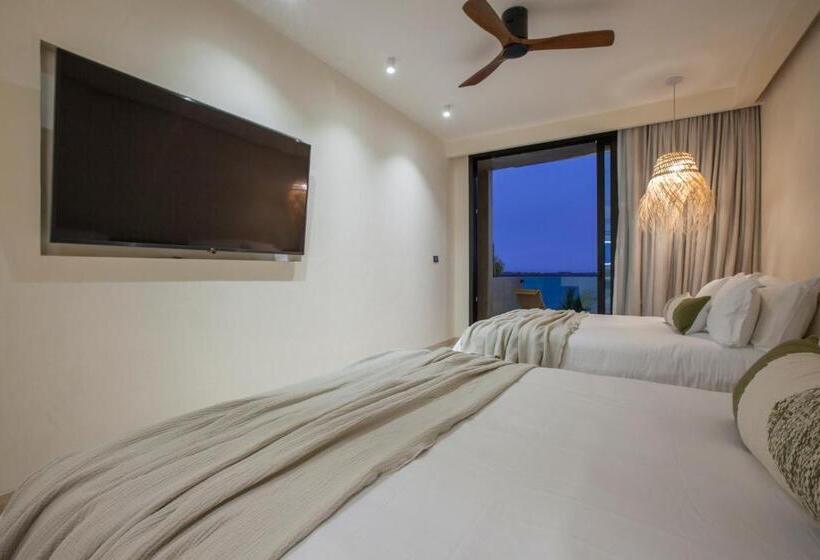 Отель Malecón 1680