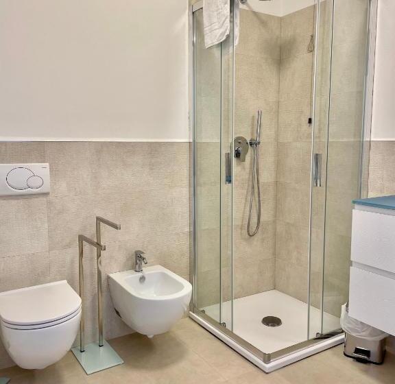 هتل Mirage Rooms & Apartments