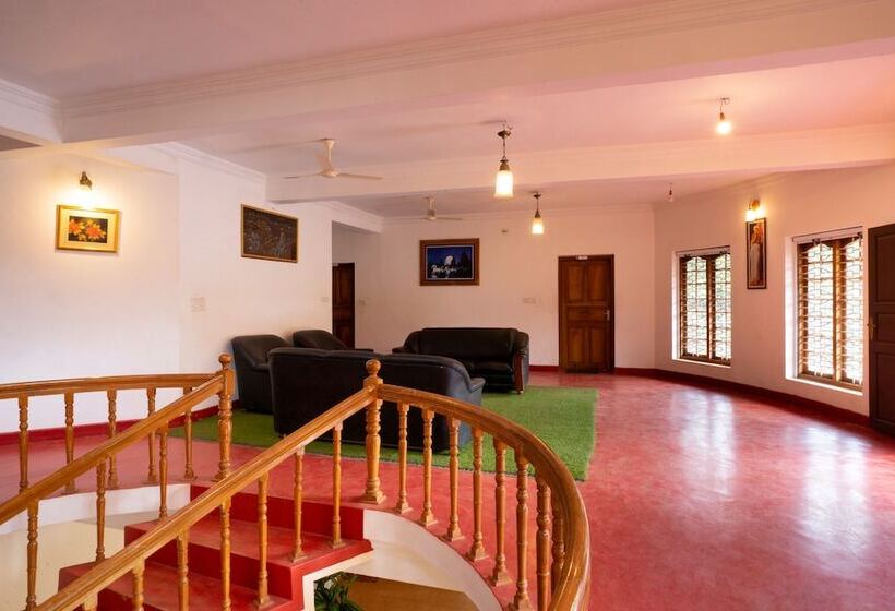 酒店 Misty Heights By The Sanihara