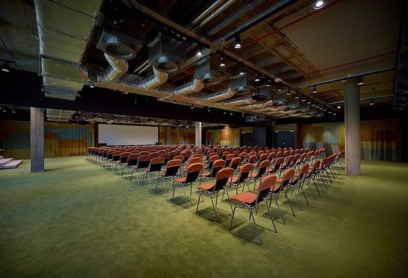 בית מלון כפרי Mix Brussels   Gym & Wellness For Adults Only