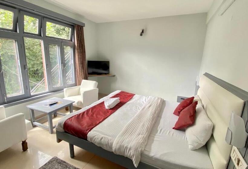 هتل New Meadows View