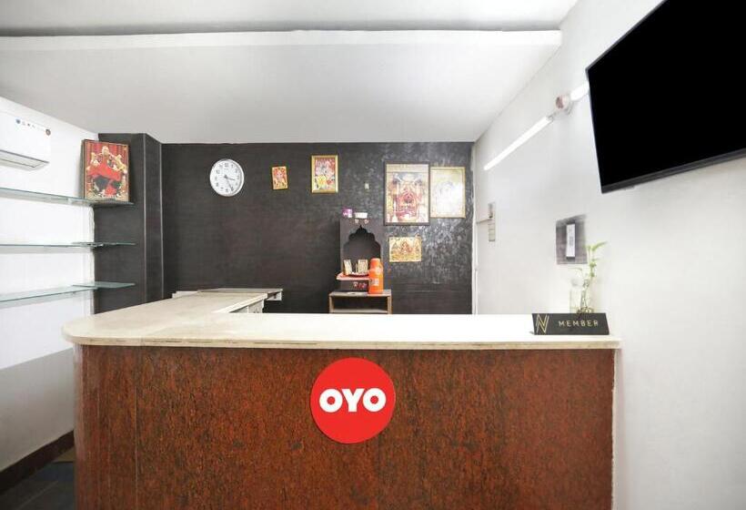 ホテル Oyo Flagship 81365 Friends Homestay