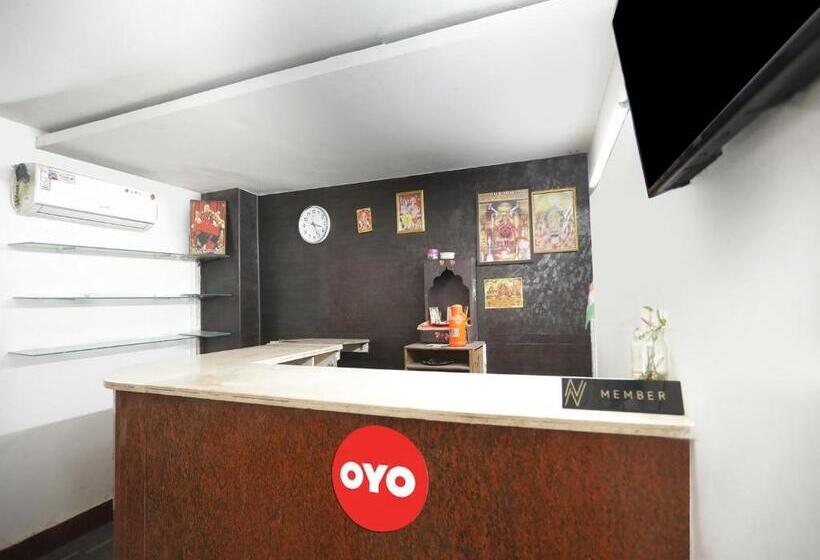 ホテル Oyo Flagship 81365 Friends Homestay