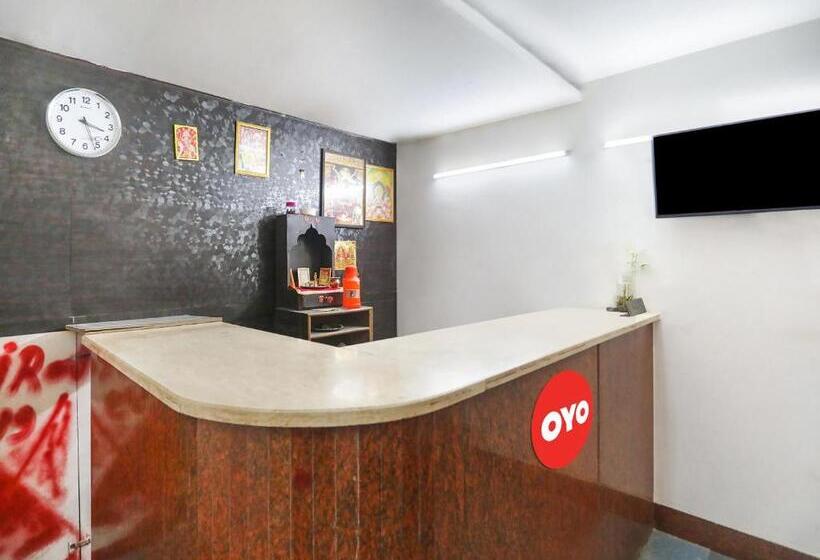 ホテル Oyo Flagship 81365 Friends Homestay