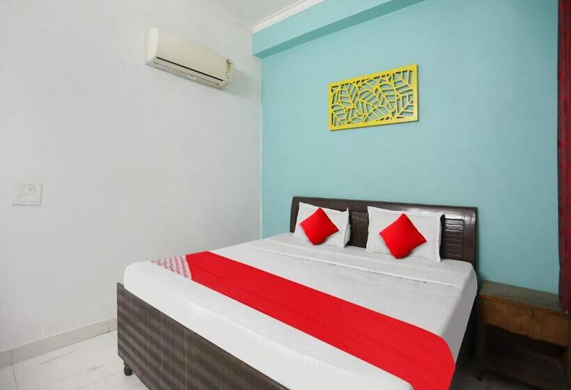 ホテル Oyo Flagship 81365 Friends Homestay