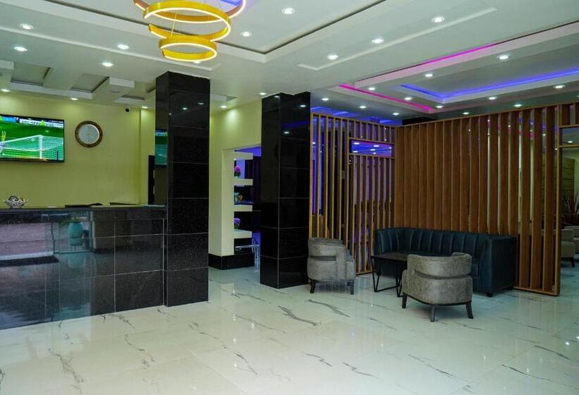 호텔 Romeneo Grand Royal