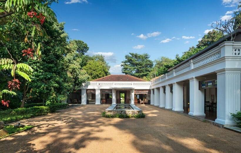 בית מלון כפרי Taru Villas Kandy