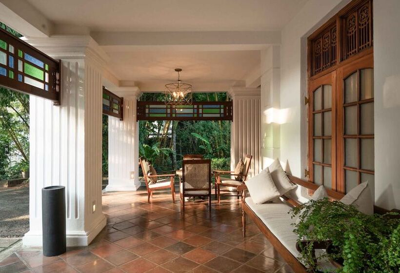 בית מלון כפרי Taru Villas Kandy