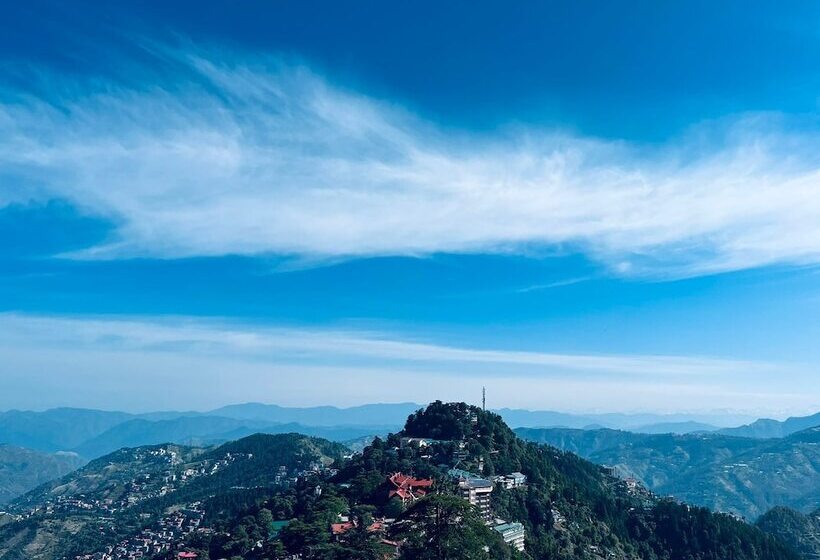 Отель The Ashoka Inn 300mts Walkable From Mall Road