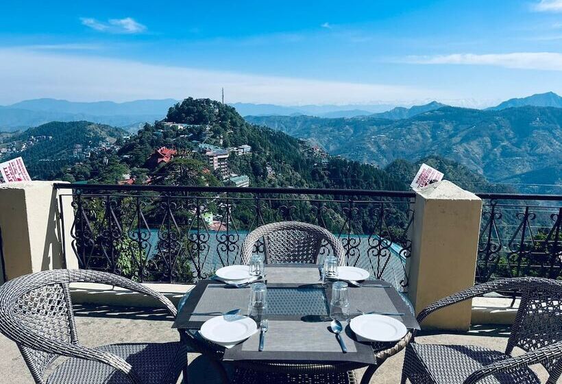 Отель The Ashoka Inn 300mts Walkable From Mall Road