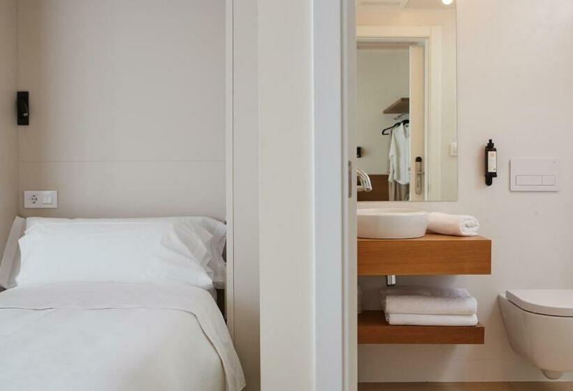 בית מלון כפרי Trina 20