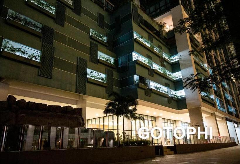 One Uptown Residence