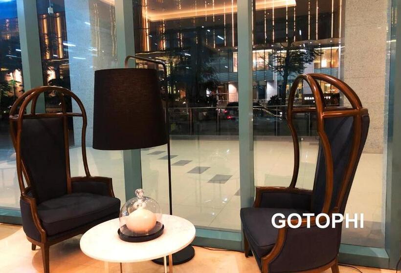 One Uptown Residence