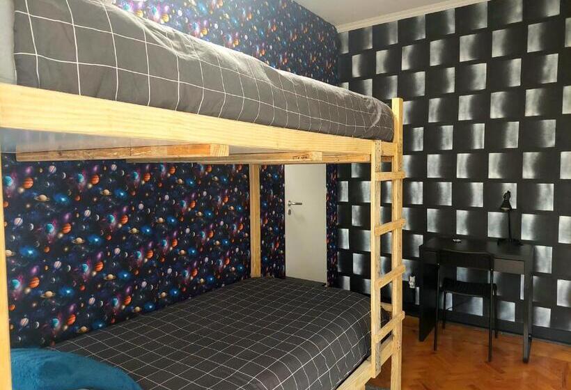 פנסיון Beach Life Caparica