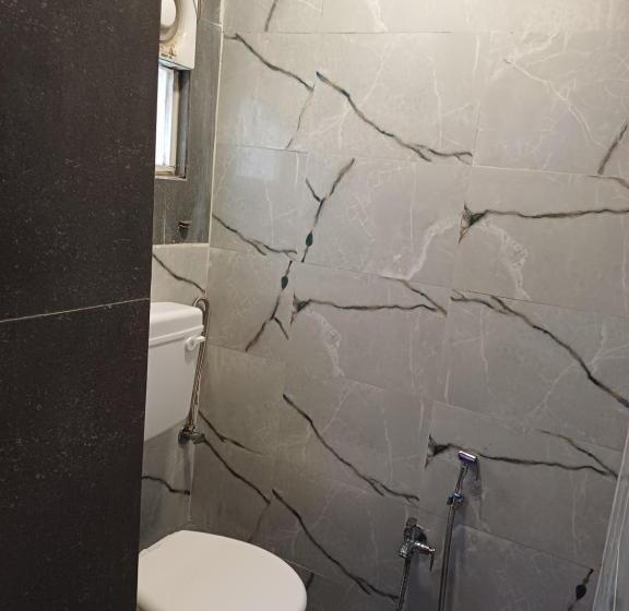 Pension Eagle Inn, Naroda