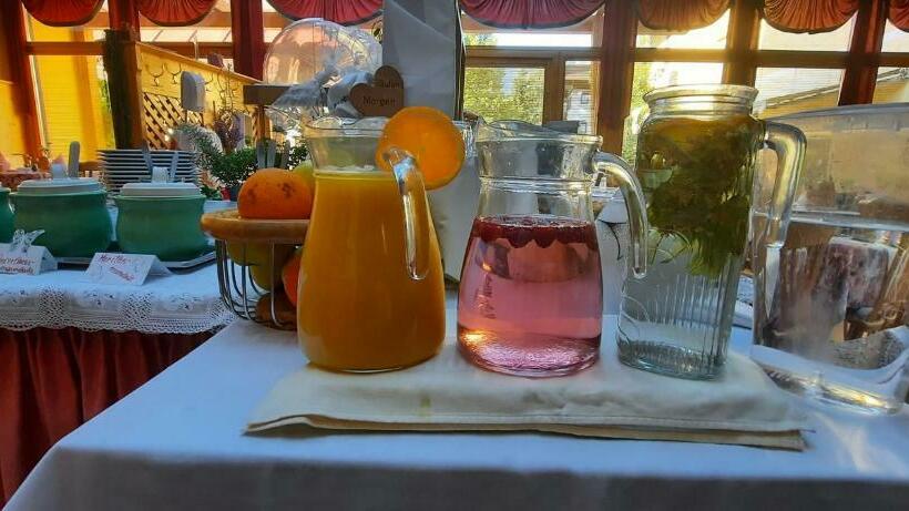 بنسيون Gästehaus Post Aigner