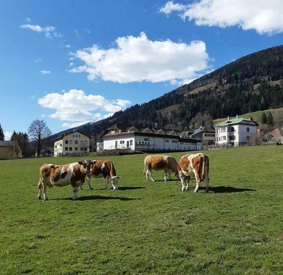 بنسيون Gästehaus Post Aigner