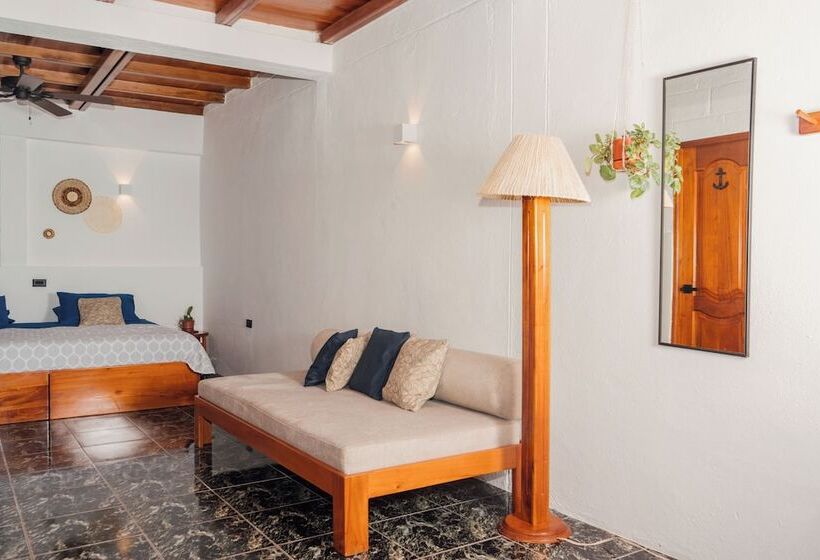 پانسیون Hostal Pimampiro