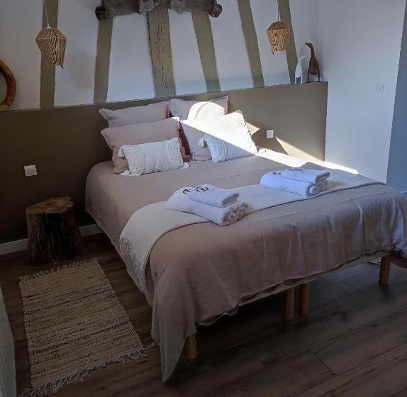 بنسيون Le Clos Des Crins