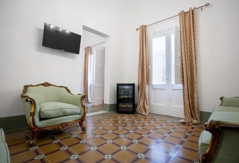 بنسيون Palazzo  800 : Cementine