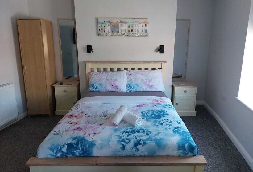 פנסיון Southwell Stays